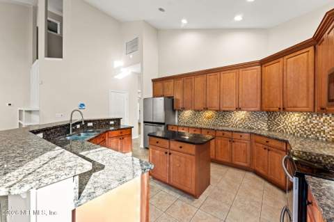4298 Eagle Landing Parkway, Orange Park FL - photo 18 of 47