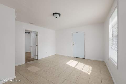 2079 W 16th Street, Jacksonville FL - photo 12 of 27