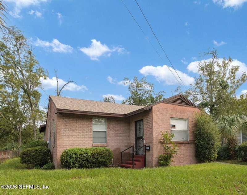 3 bedroom Single Family Residence at 2079 W 16th Street, East Grand Park, Jacksonville — photo 1