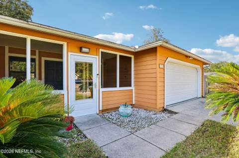 7713 Pepper Circle, Jacksonville FL - photo 6 of 45