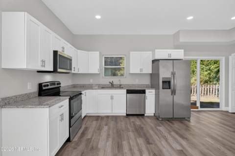 11816 Lem Turner Road, Jacksonville FL - photo 18 of 47