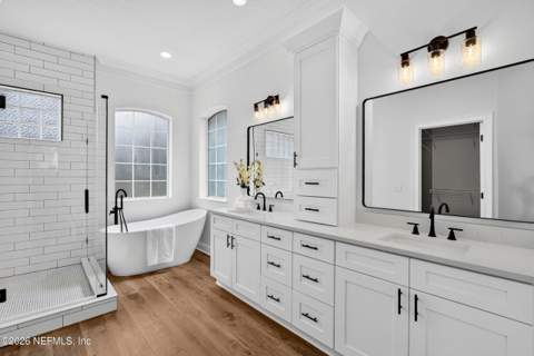 1005 9th Avenue, Jacksonville Beach FL - photo 6 of 38