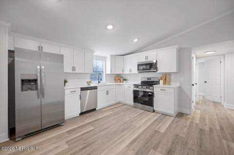 2558 Deer Park Boulevard, Middleburg FL - photo 14 of 40