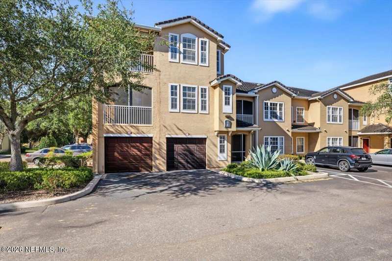 3 bedroom Condominium at 10075 Gate Parkway #702, Mirabella, Jacksonville — photo 1