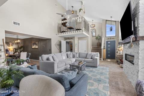 5454 Mariners Cove Drive, Jacksonville FL - photo 8 of 51