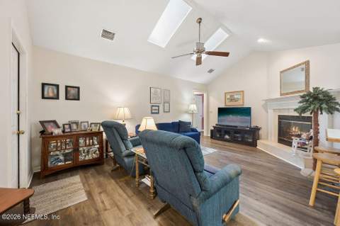 2263 Oak Forest Drive, Jacksonville Beach FL - photo 10 of 35