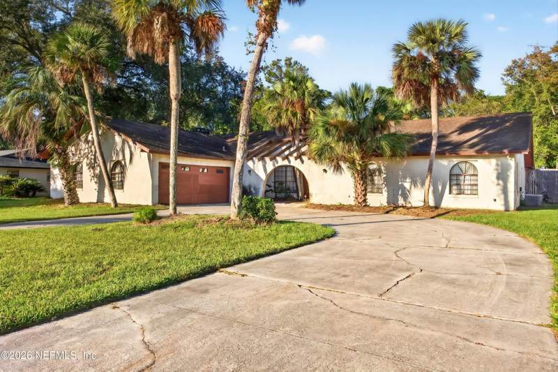 3 bedroom Single Family Residence at 8410 Grayling Drive, Royal Lakes, Jacksonville — photo 5