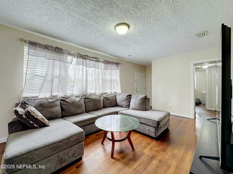 6515 E Bartholf Avenue, Jacksonville FL - photo 6 of 38