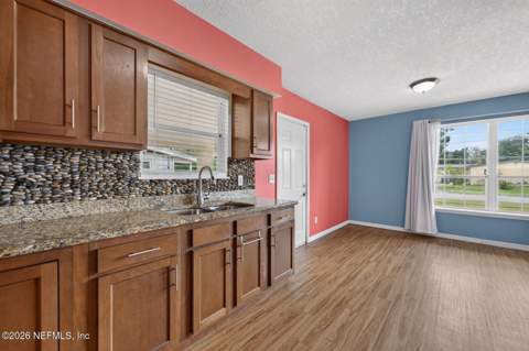 11646 Sands Avenue, Jacksonville FL - photo 7 of 14