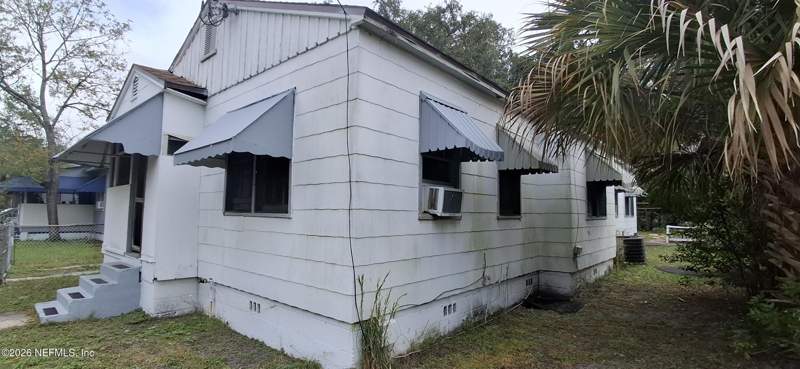 3 bedroom Single Family Residence at 1931 Lambert Street, East Lewisville, Jacksonville — photo 4