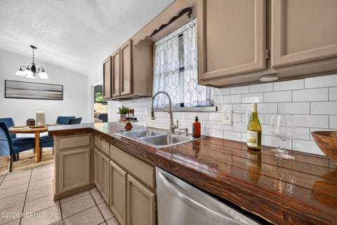 2567 Hollyhock Avenue, Middleburg FL - photo 18 of 66