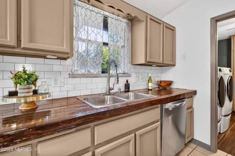 2567 Hollyhock Avenue, Middleburg FL - photo 17 of 66