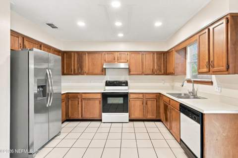 11370 Blue Teal Court, Jacksonville FL - photo 17 of 41