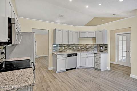 12779 Serenade Circle, Jacksonville FL - photo 6 of 30