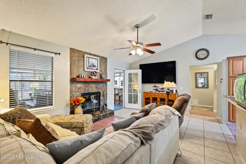 3 bedroom Single Family Residence at 3140 Aquila Court, Quails Hollar, Middleburg — photo 4