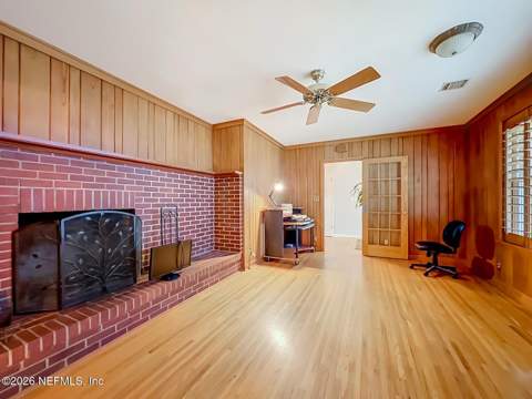 6728 Strawberry Lane, Jacksonville FL - photo 10 of 38