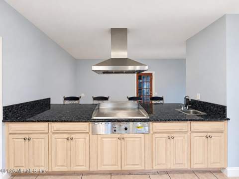 6728 Strawberry Lane, Jacksonville FL - photo 17 of 38