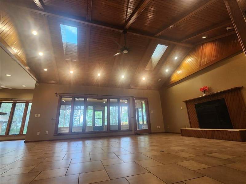 3 bedroom Single Family Residence at 160 Glyndale Circle, Glyndale Gardens, Brunswick — photo 4