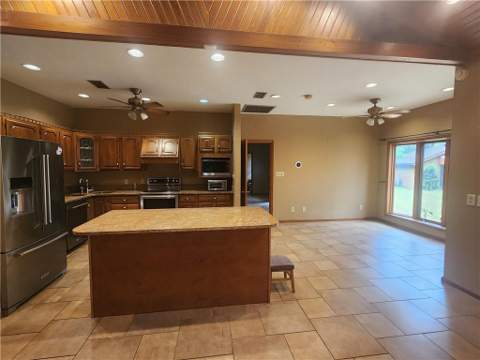 160 Glyndale Circle, Brunswick GA - photo 7 of 58