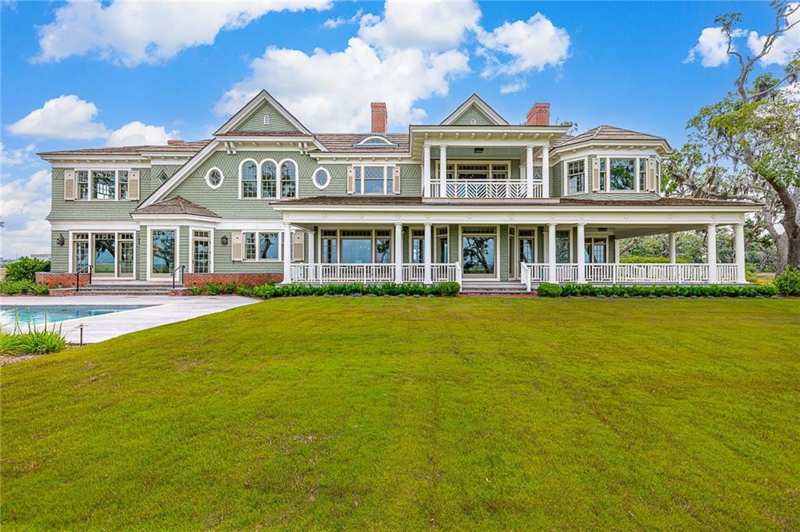 6 bedroom Single Family Residence at 144 Point Lane, Kings Point, St. Simons Island — photo 1
