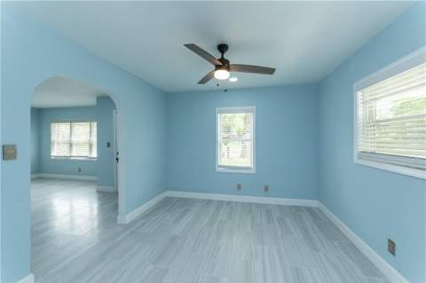 619 Oakwood Avenue, Waycross GA - photo 6 of 47