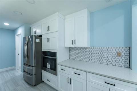 619 Oakwood Avenue, Waycross GA - photo 11 of 47