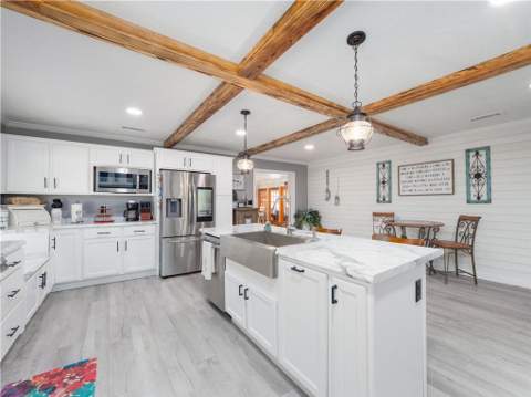 2075 Sylvia Lane, Waycross GA - photo 8 of 44