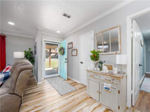 2075 Sylvia Lane, Waycross GA - photo 13 of 44