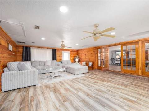 2075 Sylvia Lane, Waycross GA - photo 19 of 44