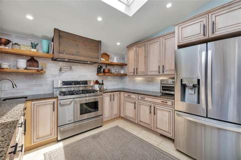 412 Seabreeze Drive, St. Simons Island GA - photo 22 of 80