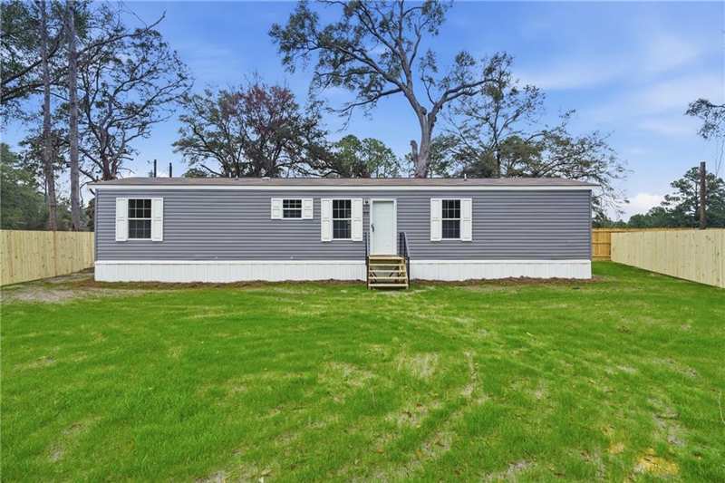 3 bedroom Mobile Home at 93 Thrasher Lane, No Recorded Subdivision, Jesup — photo 1
