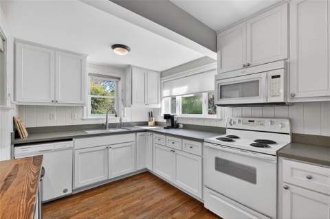 7 Stewart Avenue, St. Simons Island GA - photo 8 of 31