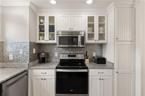1035 Beachview Drive, St. Simons Island GA - photo 11 of 37