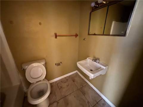 2243 Pinewood Drive, Brunswick GA - photo 10 of 17