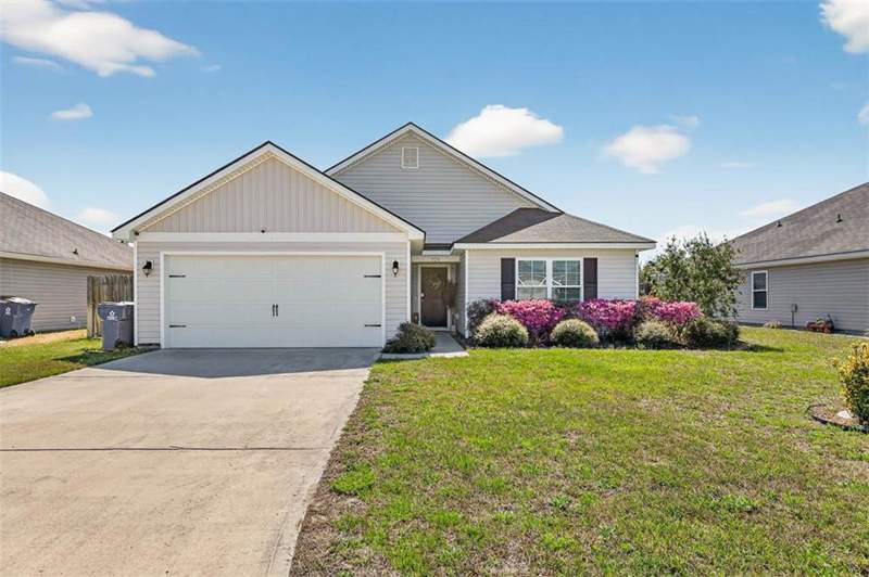 4 bedroom Single Family Residence at 225 Roswell Drive, Tanglewood, Brunswick — photo 2