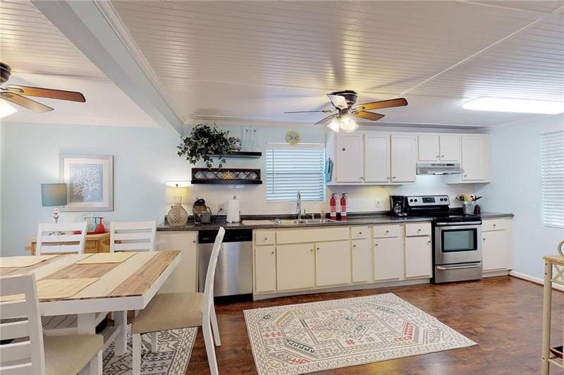 2 bedroom Single Family Residence at 11 Conch Shell Lane, Arnold Villa, St. Simons Island — photo 4