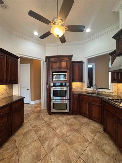 655 Littlefield Street, Jesup GA - photo 16 of 28