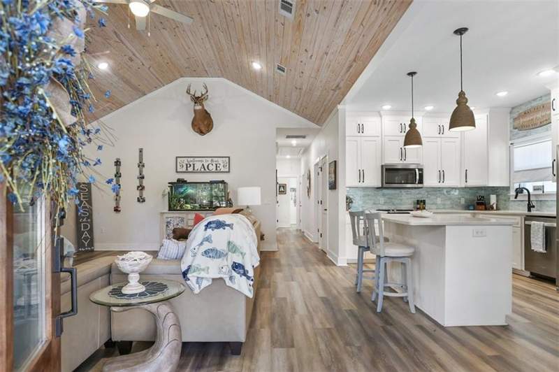 3 bedroom Single Family Residence at 1130 NE Fisherman's Lodge Road, The Cove at Shellman Bluff, Townsend — photo 4