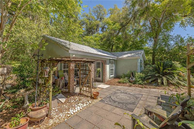 5 bedroom Single Family Residence at 3 Stewart Avenue, Oglethorpe Park, St. Simons Island — photo 3