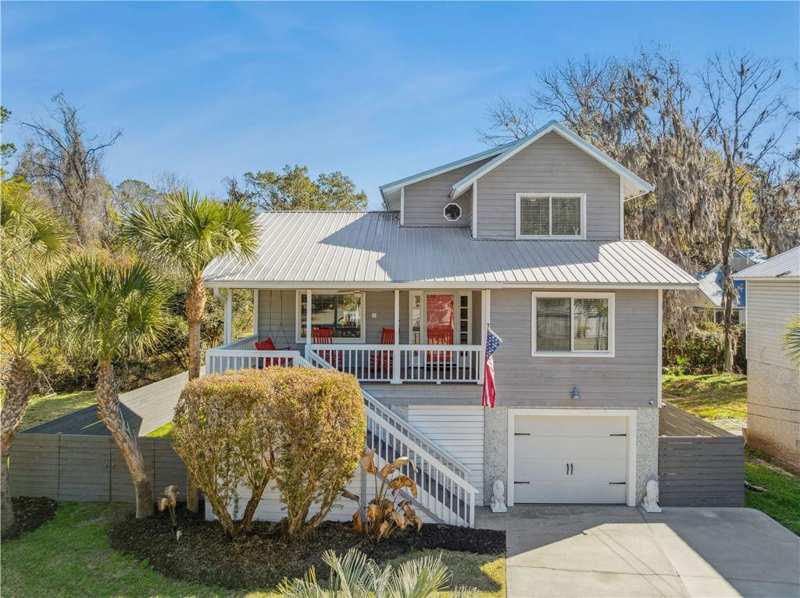 5 bedroom Single Family Residence at 240 Georgia Street, St. Simons Heights, St. Simons Island — photo 1