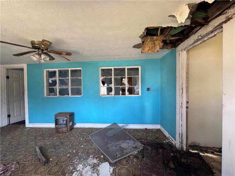 3 bedroom Single Family Residence at 605 Williams Street, No Recorded Subdivision, Waycross — photo 3
