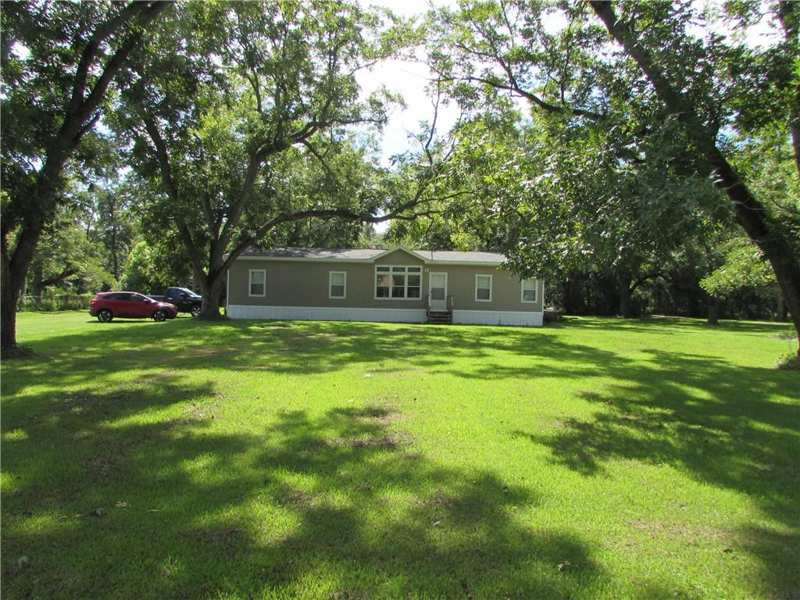 3 bedroom Mobile Home at 3239 Bob Bowen Road, No Recorded Subdivision, Blackshear — photo 1