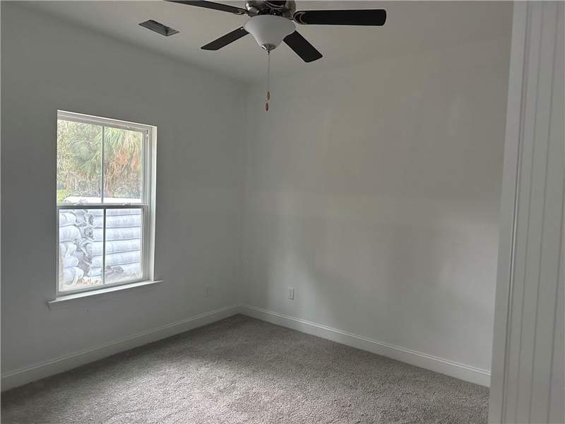 3 bedroom Single Family Residence at 1066 Baywood Avenue, Baywood, Darien — photo 4