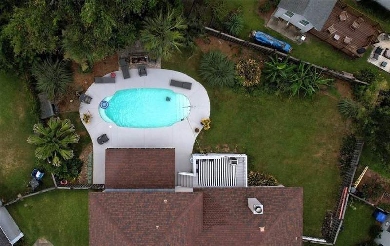 4 bedroom Single Family Residence at 123 Shadow wood Bend, Oak Forest, St. Simons Island — photo 3