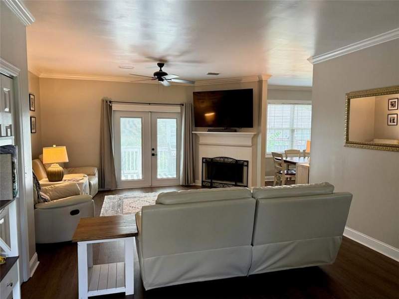 4 bedroom Single Family Residence at 123 Shadow wood Bend, Oak Forest, St. Simons Island — photo 5