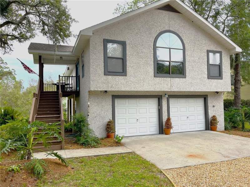 4 bedroom Single Family Residence at 240 Peachtree Street, St. Simons Heights, St. Simons Island — photo 3