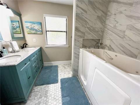 240 Peachtree Street, St. Simons Island GA - photo 18 of 38