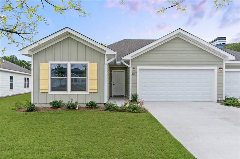3 bedroom Single Family Residence at 303 Bottlebrush Walk, Grant's Ferry Cove, Brunswick — photo 2