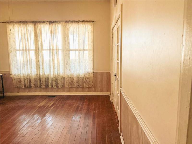3 bedroom Single Family Residence at 2123 Ellis Street, New Town, Brunswick — photo 4