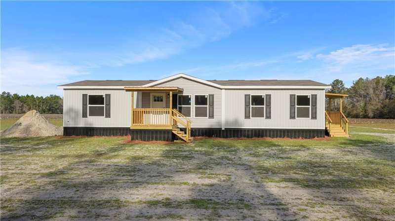 3 bedroom Mobile Home at 128 Three C Road, No Recorded Subdivision, Jesup — photo 1